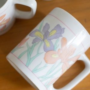 Vintage Iris Mug
